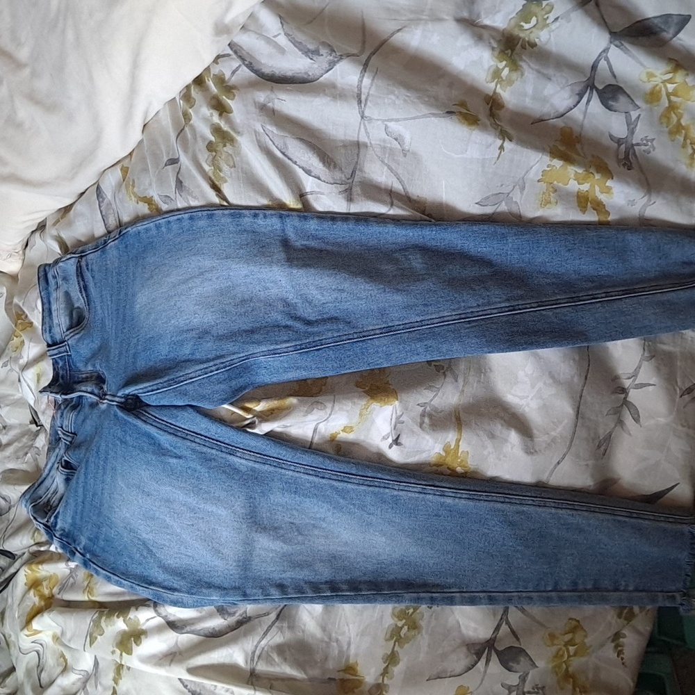 Jeans - Picture 2 of 3